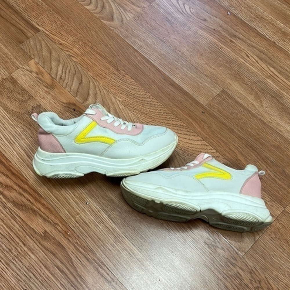 Women’s Dad Sneaker